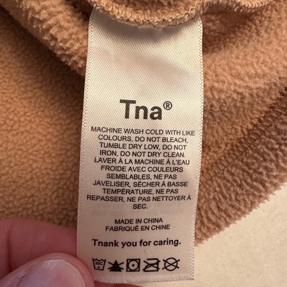 TNA Aritzia Women’s Size XS Cozy Fleece Cropped Hoodie Tan Hood Logo - Picture 3 of 9